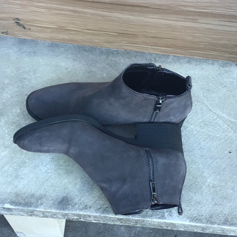 Kenneth Cole Boots - Picture 3 of 8